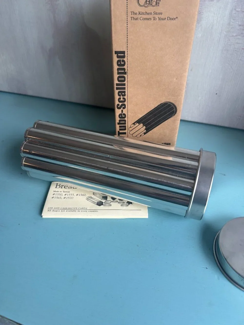 New in Box Pampered Chef Scalloped Bread Tube Loaf Shape Canapes w/ Insutruction